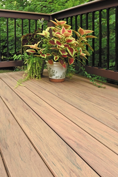 azekbp-legacy-pecan-builder-rail-peters-32 Legacy Pecan Composite Decking installed on deck