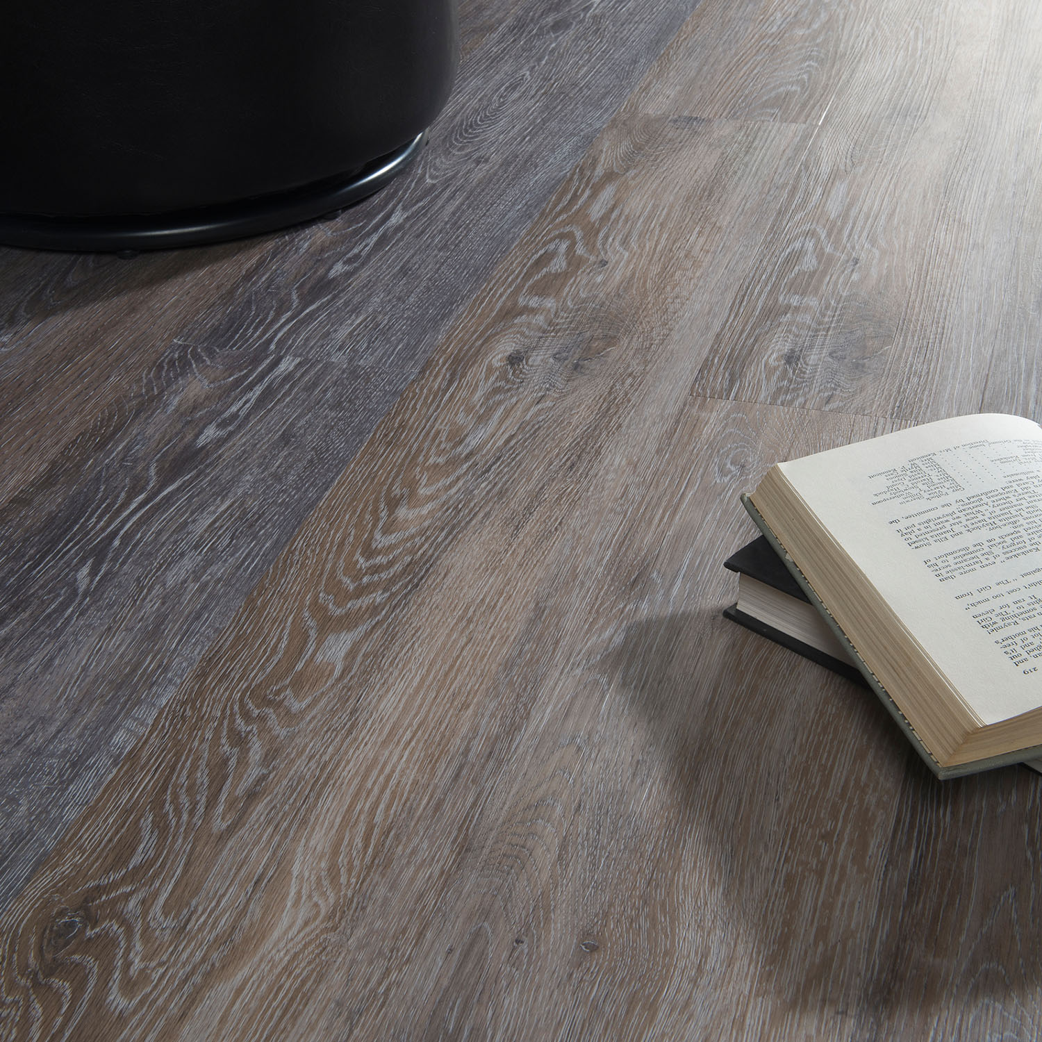Silvertip_Room2 Argentum Luxury Vinyl