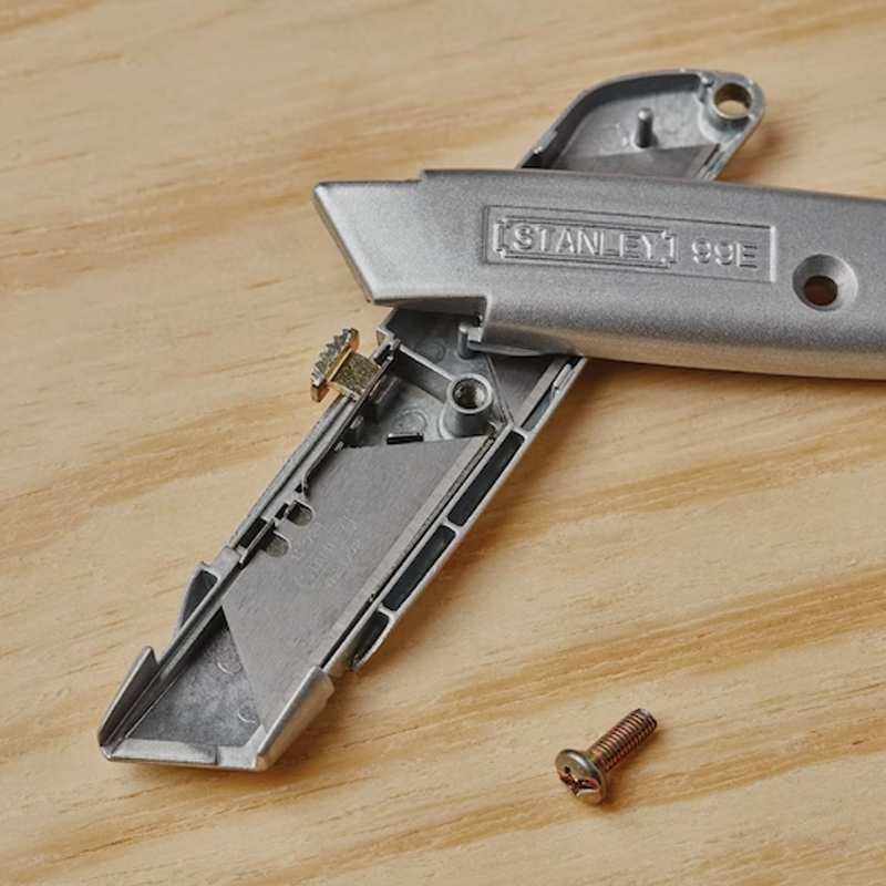 Utlity Knife_2 STANLEY 6" Classic 99® Retractable Utility Knife